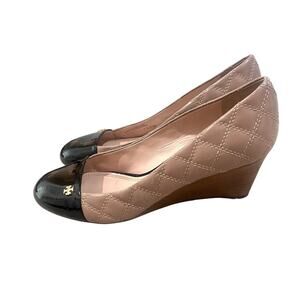 Tory Burch Womens Size 8.5 Claremont Quilted Leather Beige Black Wedge Pumps